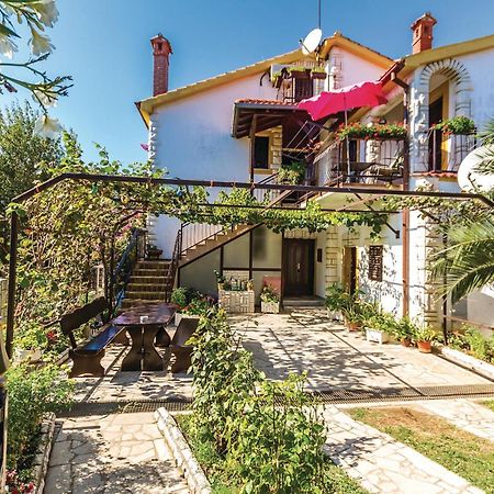 Pet Friendly Apartment In Medulin With Wifi Kültér fotó