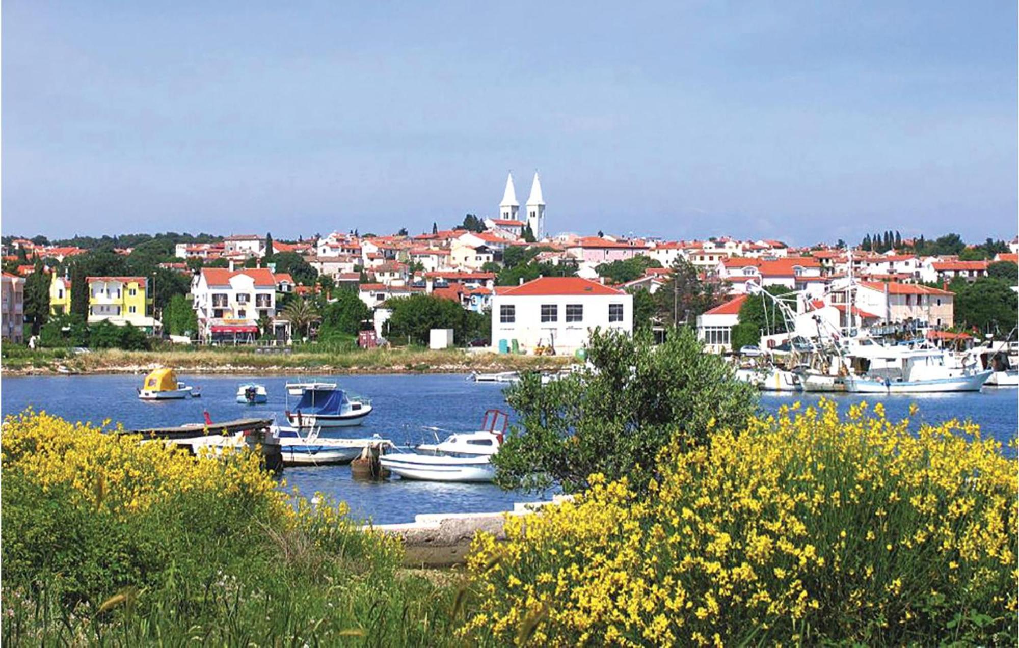 Pet Friendly Apartment In Medulin With Wifi Kültér fotó