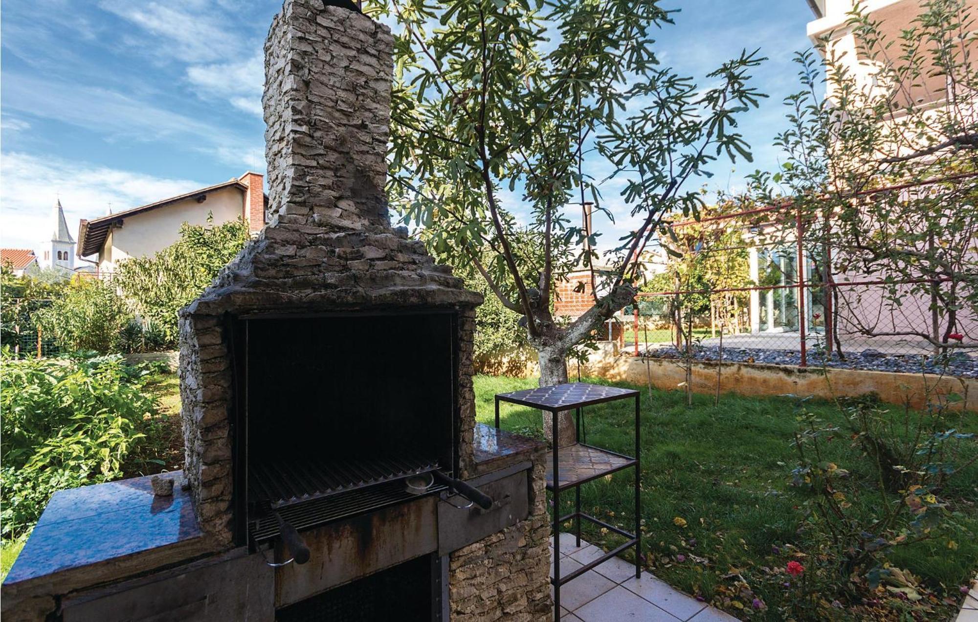 Pet Friendly Apartment In Medulin With Wifi Kültér fotó